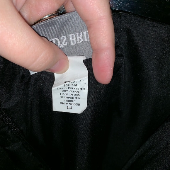 Little Black Dress with POCKETS - Picture 4 of 4